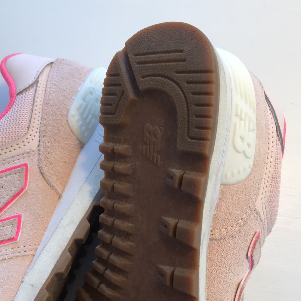 COPY - pink new balance 574 size 6 - Picture 3 of 7